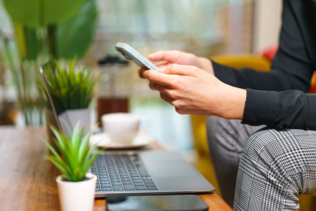 immagine di una workstation, station per lavorare in vacanza.
